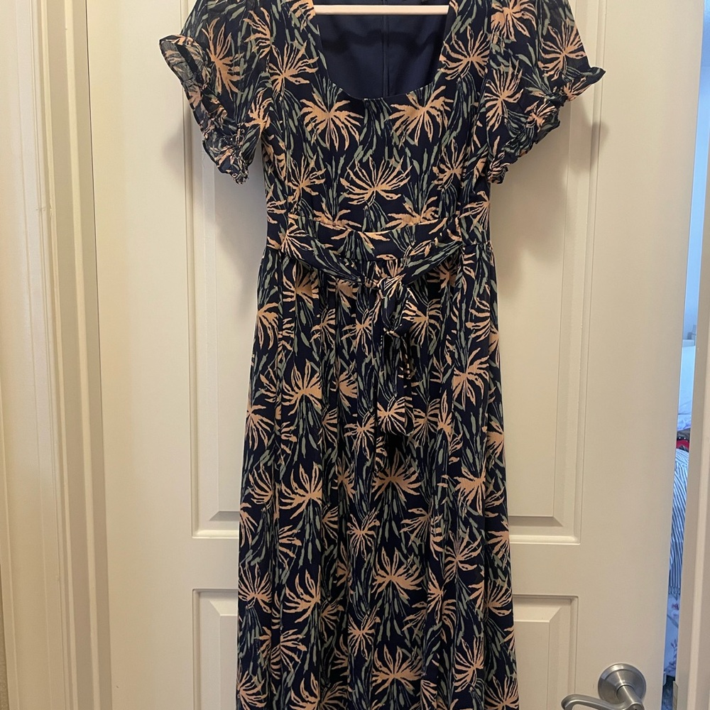 Madewell Navy and Beige Leaf Print Midi Dress